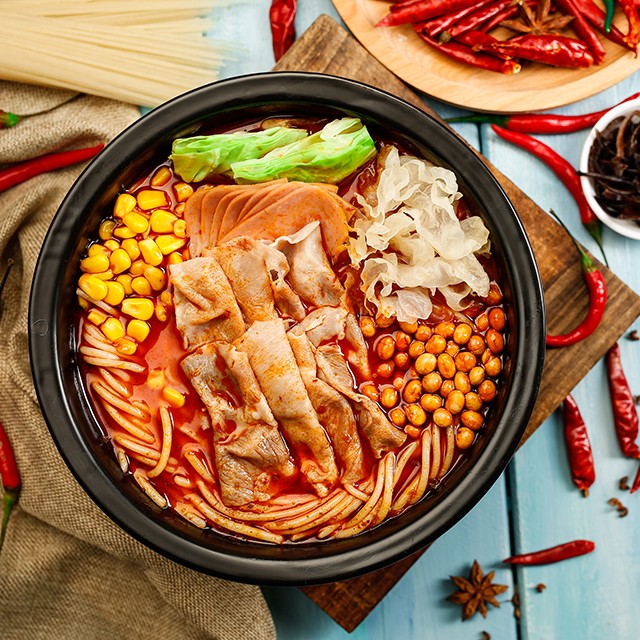 濟(jì)寧康德食品”生產(chǎn)車間是無菌化車間，整個生產(chǎn)和檢驗(yàn)都嚴(yán)格執(zhí)行《國家食品安全法》，從而保證了產(chǎn)品質(zhì)量安全、穩(wěn)定、可靠產(chǎn)品咨詢熱線：0537-3630366