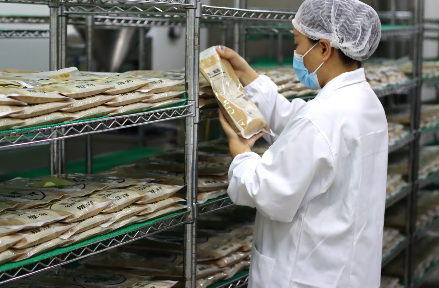 康德食品麻辣口味操作視頻-公司提供貼牌定制，免費送技術的服務，開店無需大廚，簡易操作，快速標準化出餐